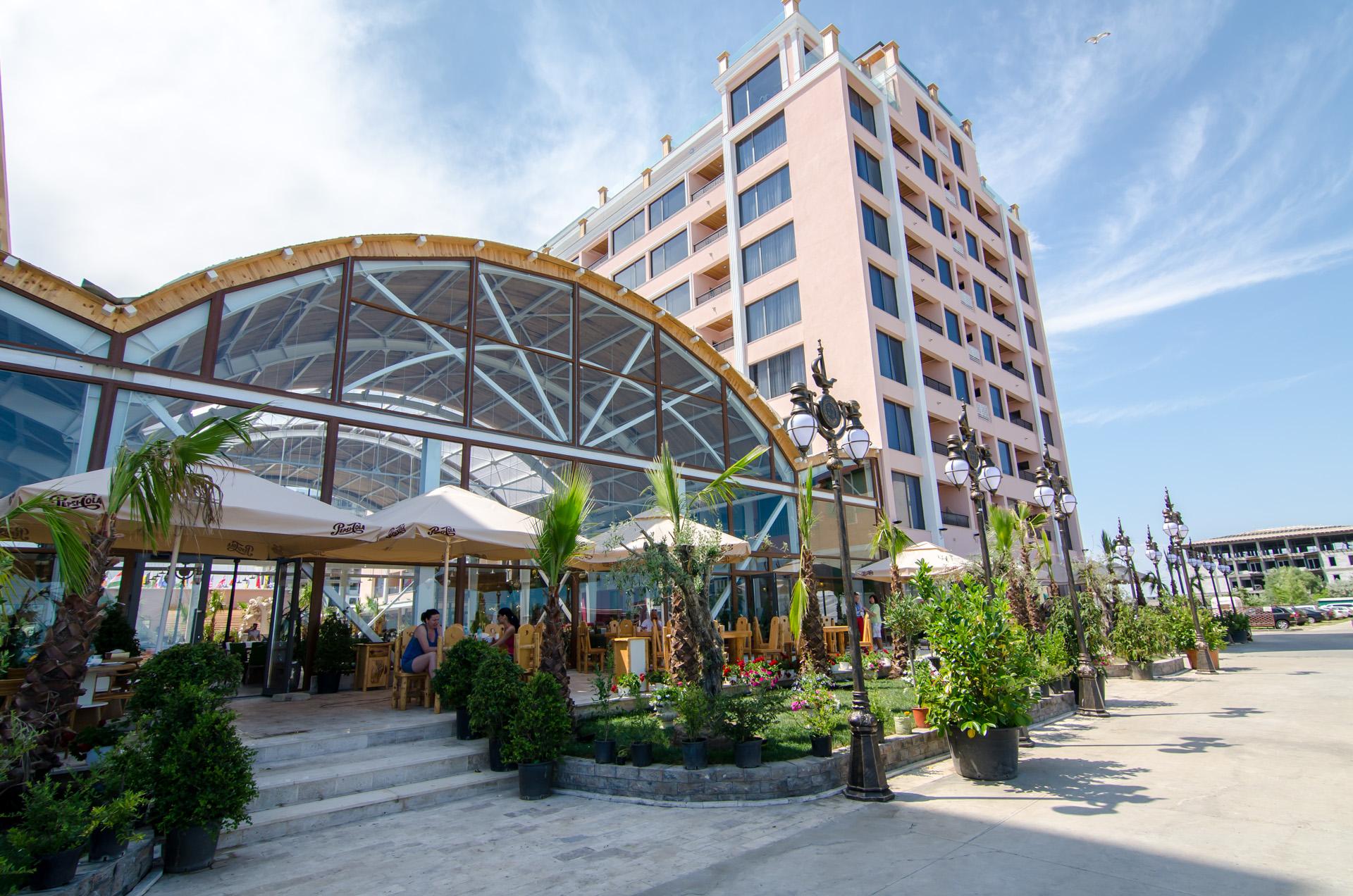 Phoenicia Royal Hotel Năvodari Extérieur photo
