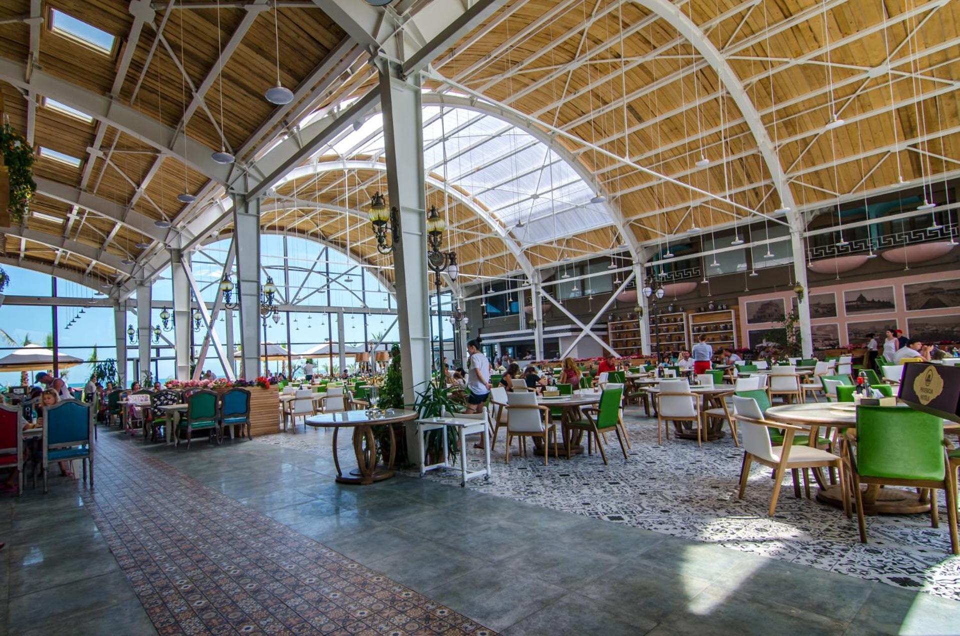 Phoenicia Royal Hotel Năvodari Extérieur photo