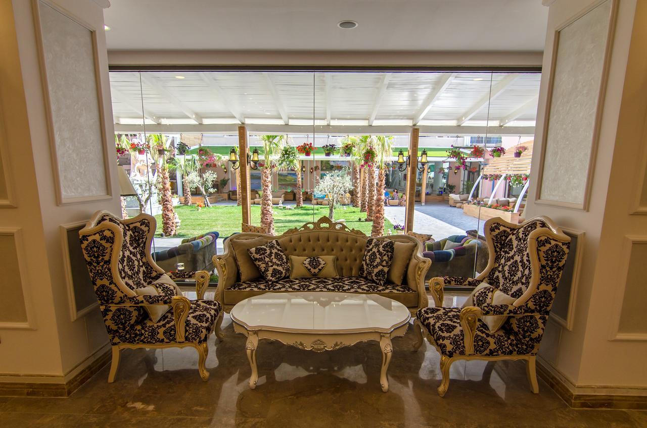 Phoenicia Royal Hotel Năvodari Extérieur photo