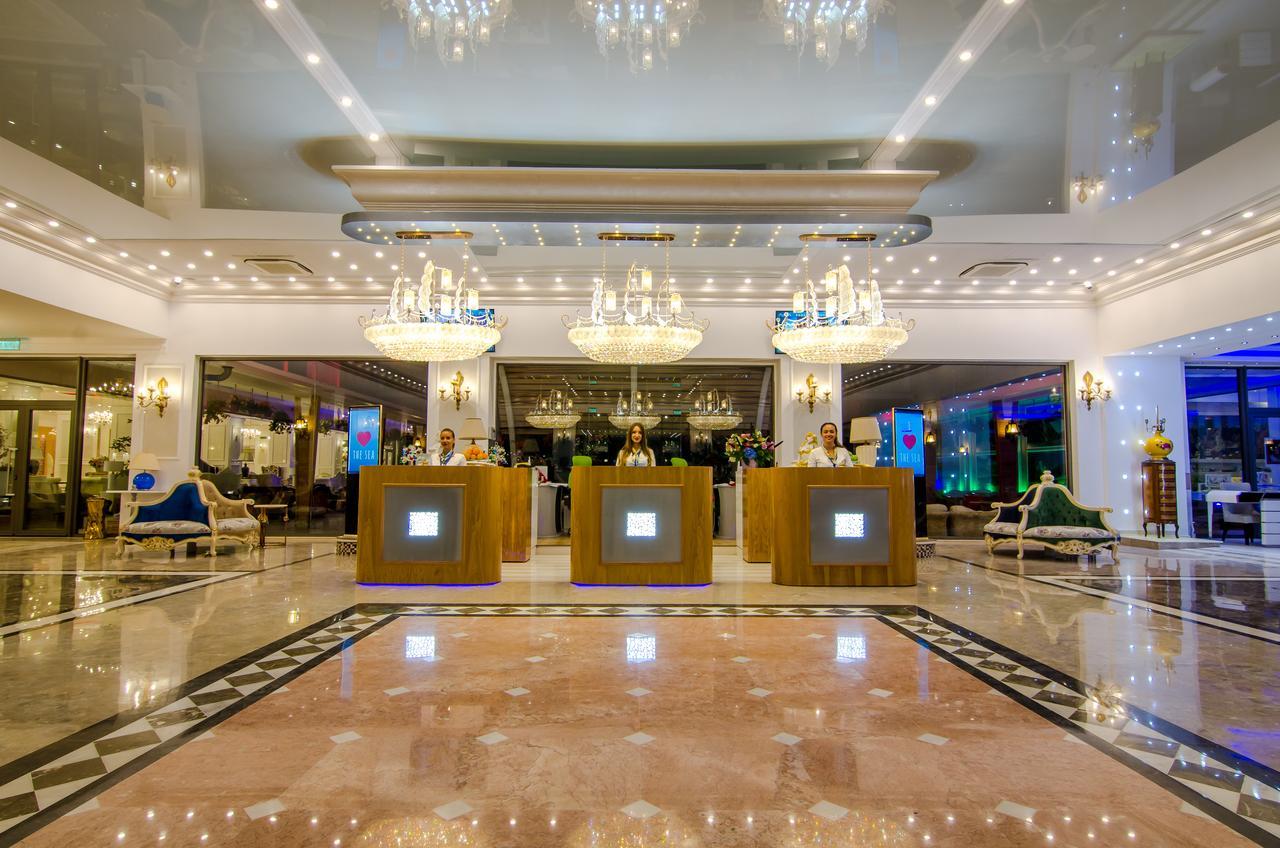 Phoenicia Royal Hotel Năvodari Extérieur photo